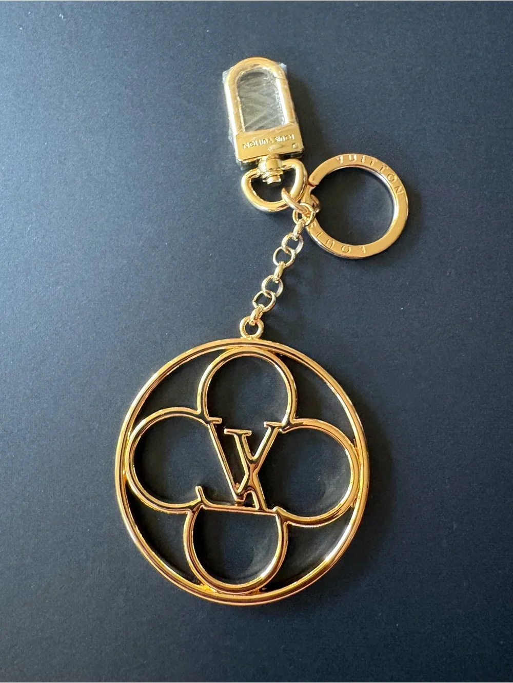 Fashion Round Floral Gold Bag Charm Keychain